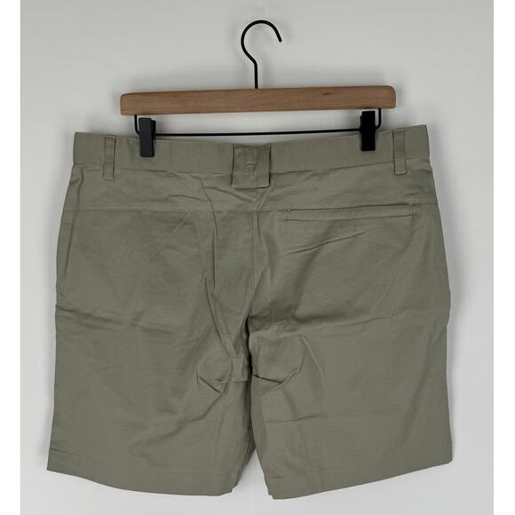 Fabletics The High Side Chino Short Mens Size 35 Fresh Taupe New Performance - Picture 9 of 14